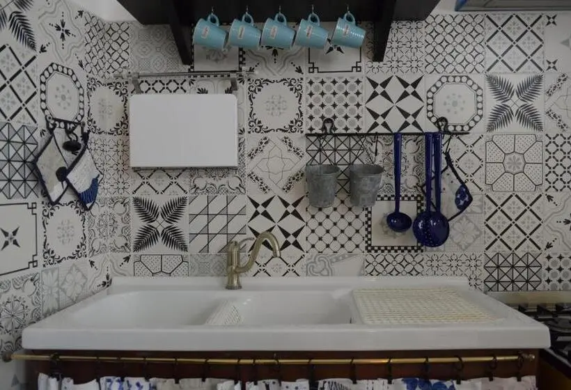 آپارتمان سلطنتی 1 خوابه, Maria Vittoria Charming Rooms And Apartments