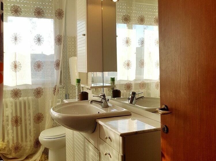 스탠다드 룸 공동 욕실, Venice Dream