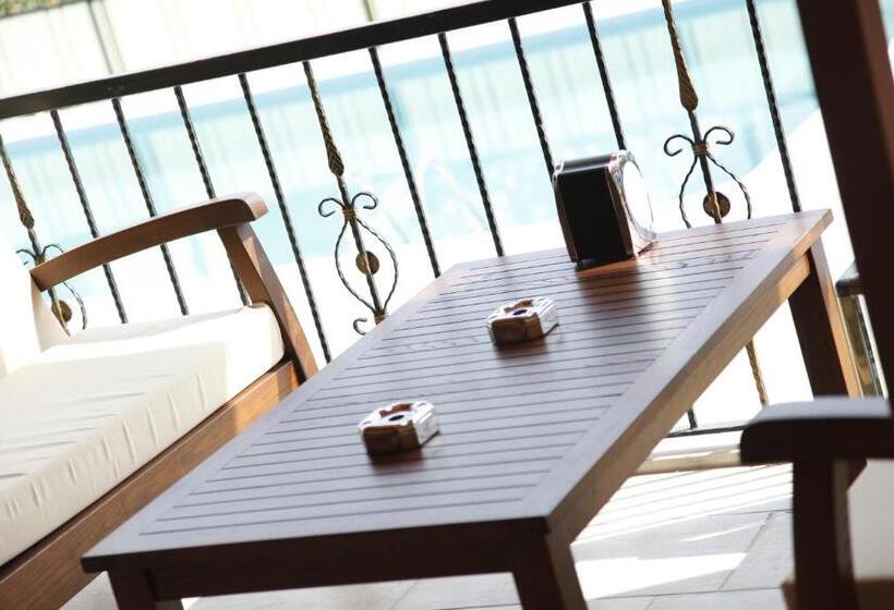 １ベッドルームドゥプレックスアパートメント, Apollon