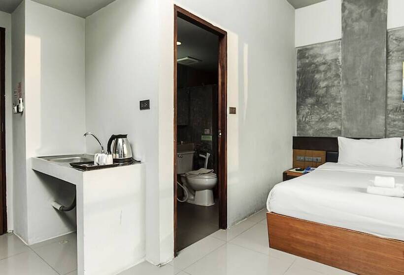 Номер Deluxe, B2 Green Boutique & Budget