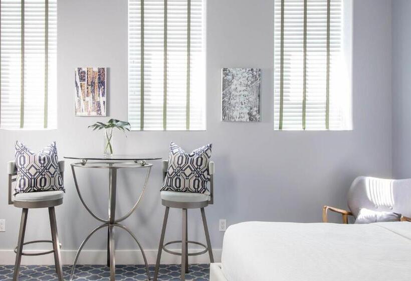 スイート, Retro Suites