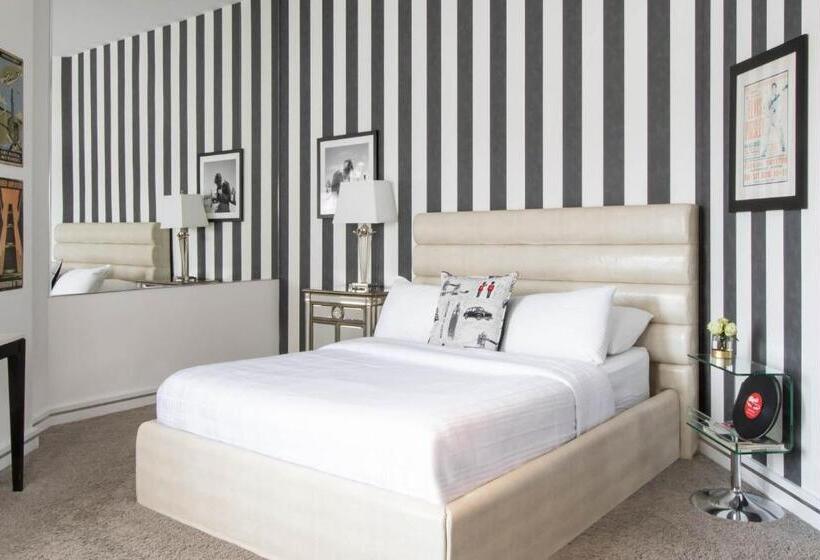 プレミアムスイート, Retro Suites