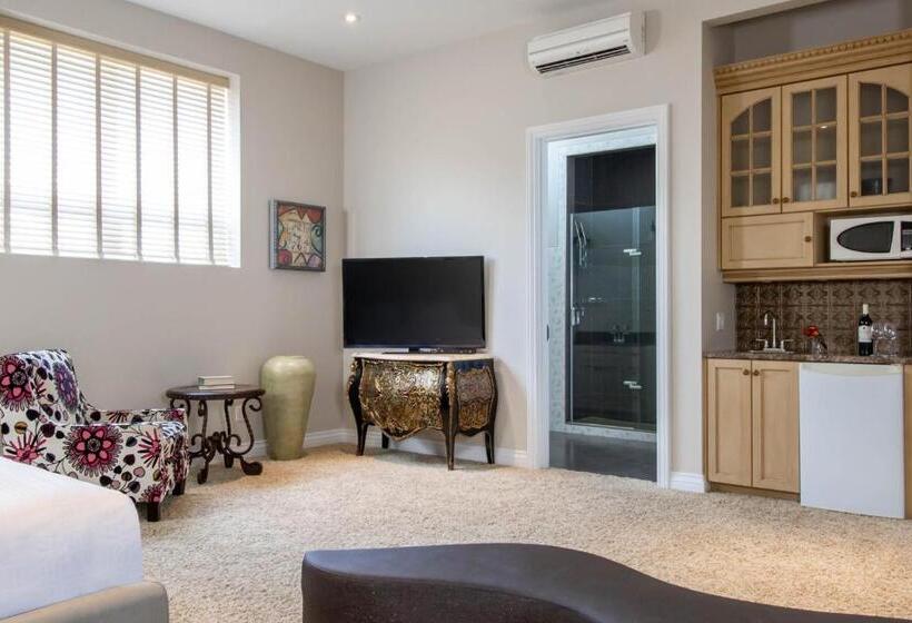 キングサイズベッドのエクゼクティブ, Retro Suites