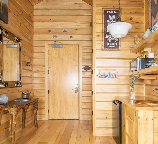 エクゼクティブスイート, Retro Suites