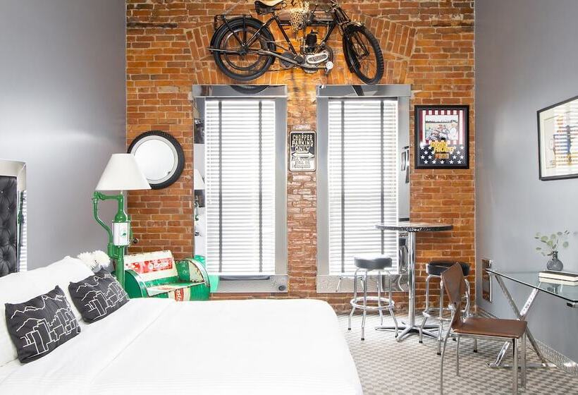 プレミアムルーム, Retro Suites