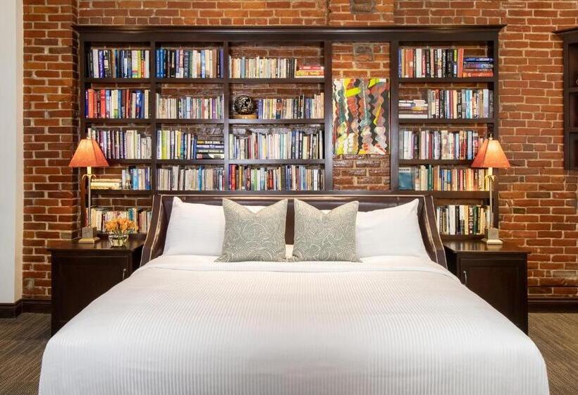 スーペリアースイート, Retro Suites