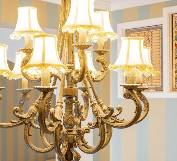 キングサイズベッドのエクゼクティブ, Retro Suites