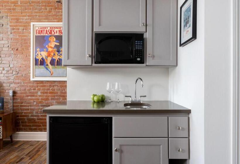 スイート, Retro Suites