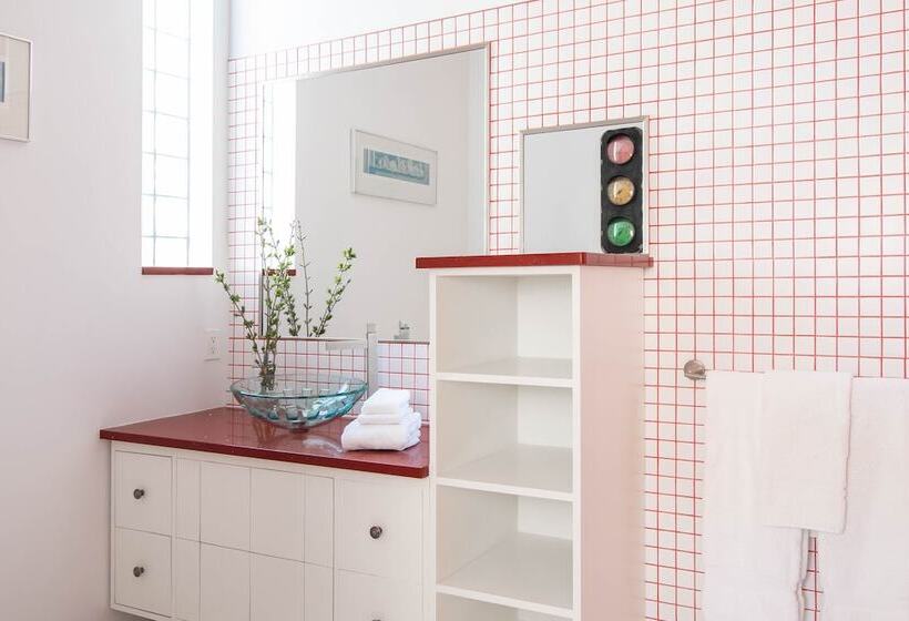 プレミアムルーム, Retro Suites