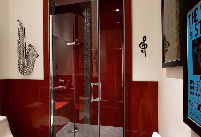 プレミアムルーム, Retro Suites