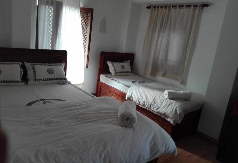 اتاق استاندارد, Sunny Guest House And Cafe