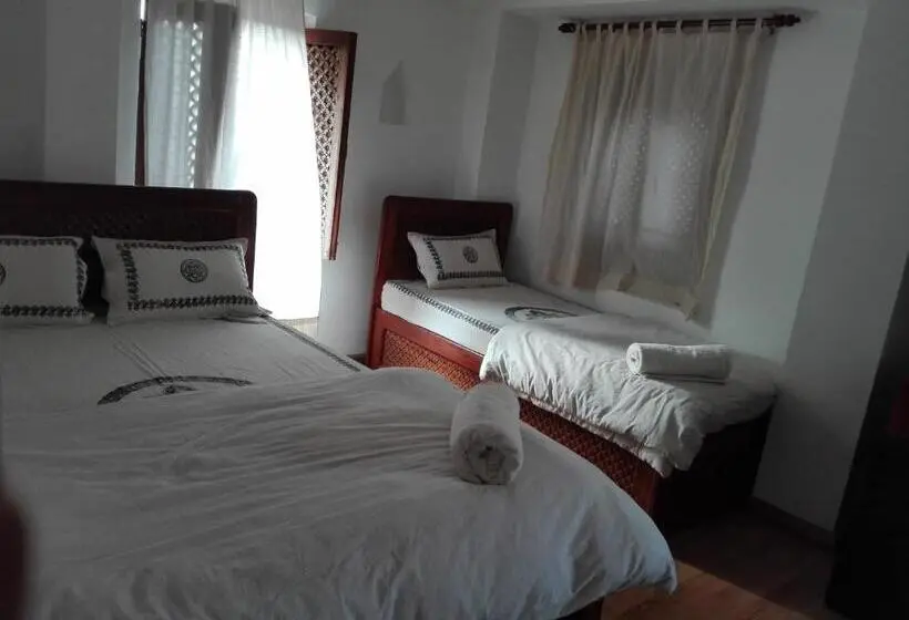 اتاق استاندارد, Sunny Guest House And Cafe
