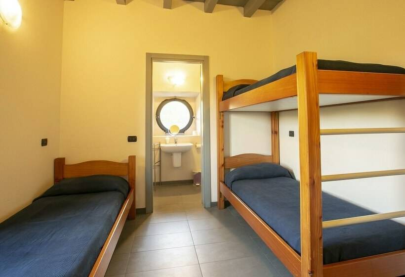 标准三人间, B&b E Ostello, Parco Di Monza, Cascina Costa Alta