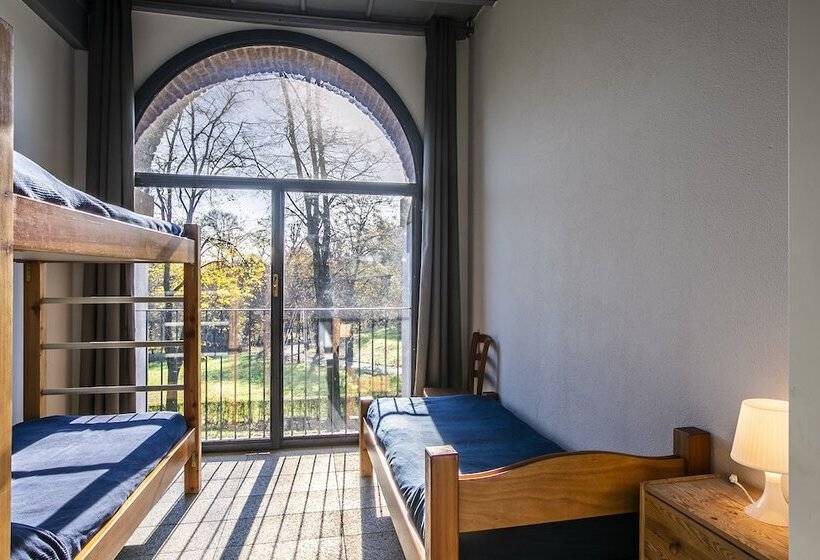 带共用浴室的标准房间, B&b E Ostello, Parco Di Monza, Cascina Costa Alta