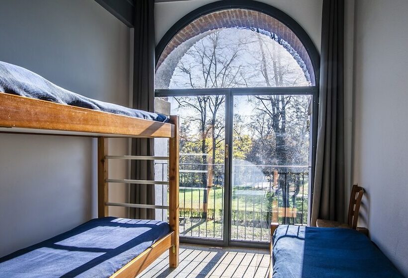 带共用浴室的标准房间, B&b E Ostello, Parco Di Monza, Cascina Costa Alta