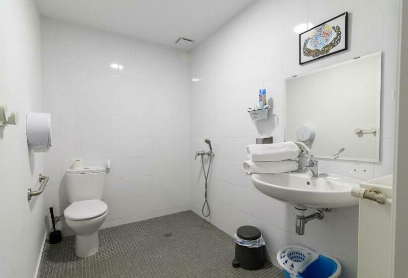 장애인을 위한 스탠다드 룸, Albergue Valderrobres Auto Check In