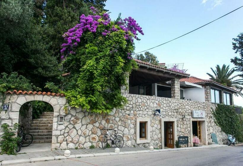 オーシャンビューのテラス付１ベッドルームアパート, Apartments Villa Mirjana