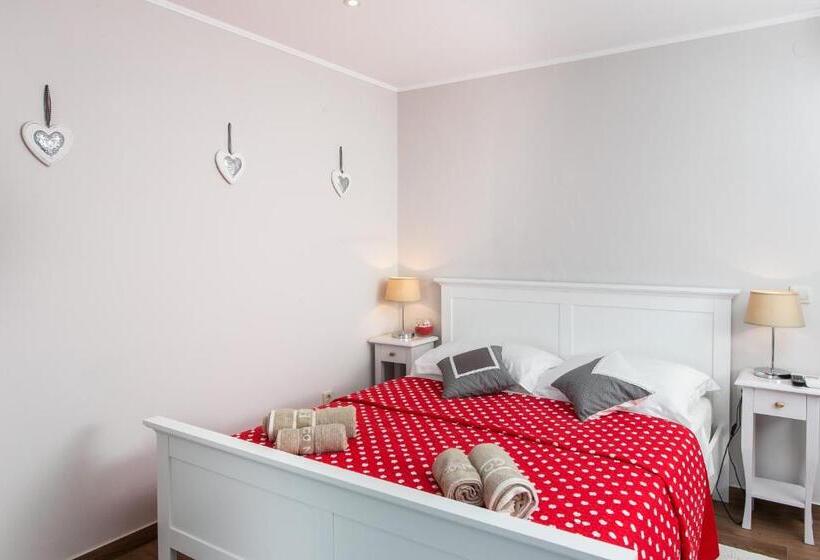 海の見えるスタンダードスタジオ, Apartments Villa Mirjana