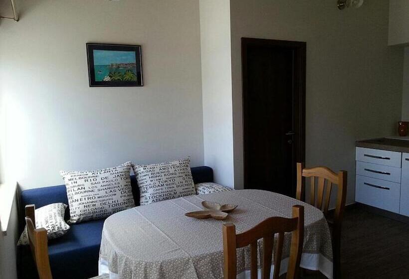 サイドシービュー１ベッドルームアパートメント, Apartments Villa Mirjana