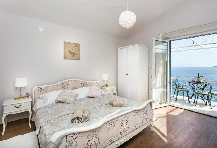 آپارتمان 2 خوابه با چشم‌انداز دریا, Apartments Villa Mirjana