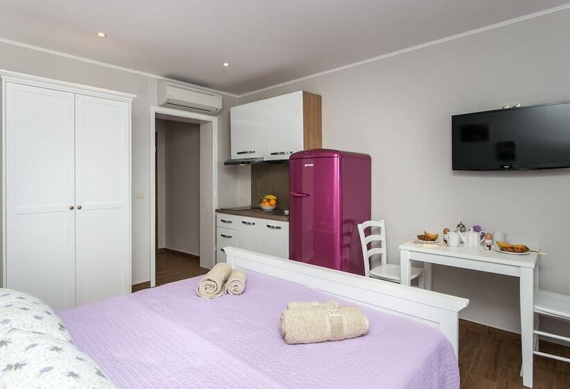 海の見えるスタンダードスタジオ, Apartments Villa Mirjana