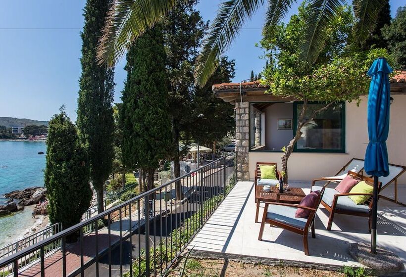 オーシャンビューのテラス付１ベッドルームアパート, Apartments Villa Mirjana