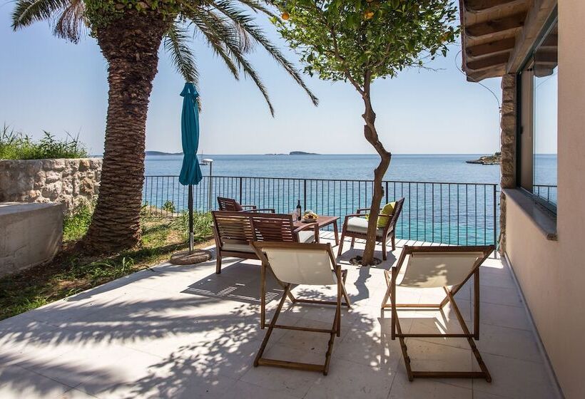Апартаменты 1 Спальня с Террасой Вид на Море, Apartments Villa Mirjana