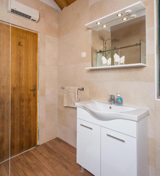 テラス付き１ベッドルームアパートメント, Apartments Villa Mirjana