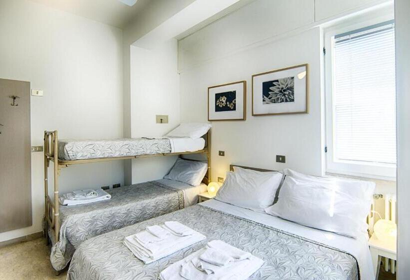 スタンダード４人部屋, Albergo Villa Lucia