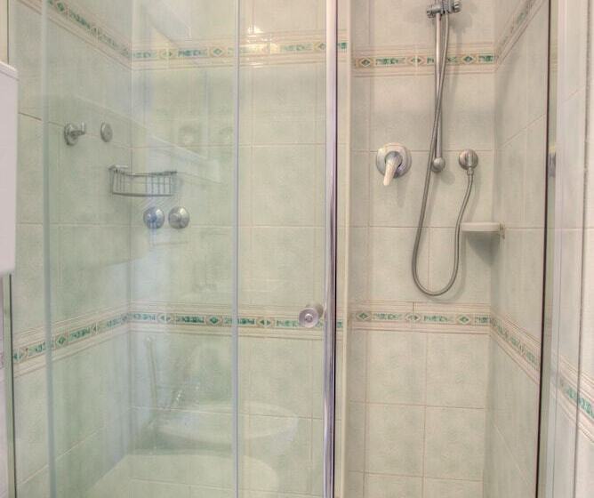 バルコニー付きスタンダードルーム, Albergo Villa Lucia