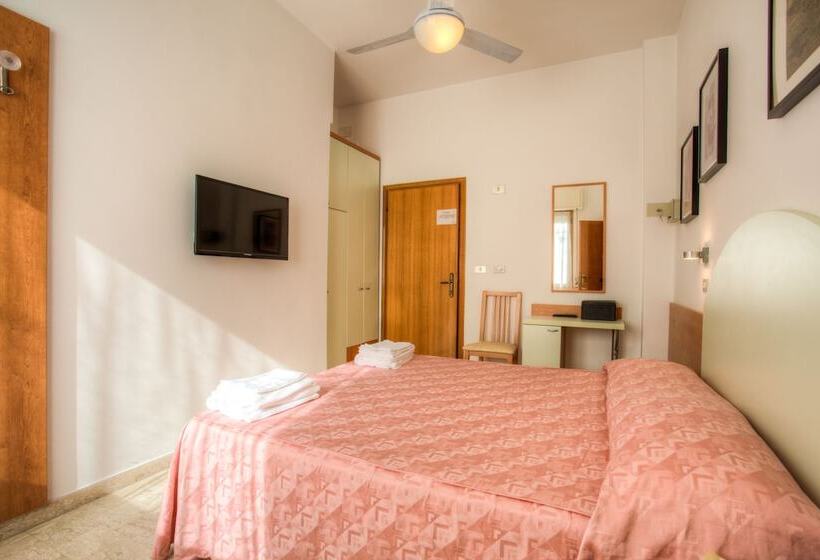 バルコニー付きスタンダードルーム, Albergo Villa Lucia