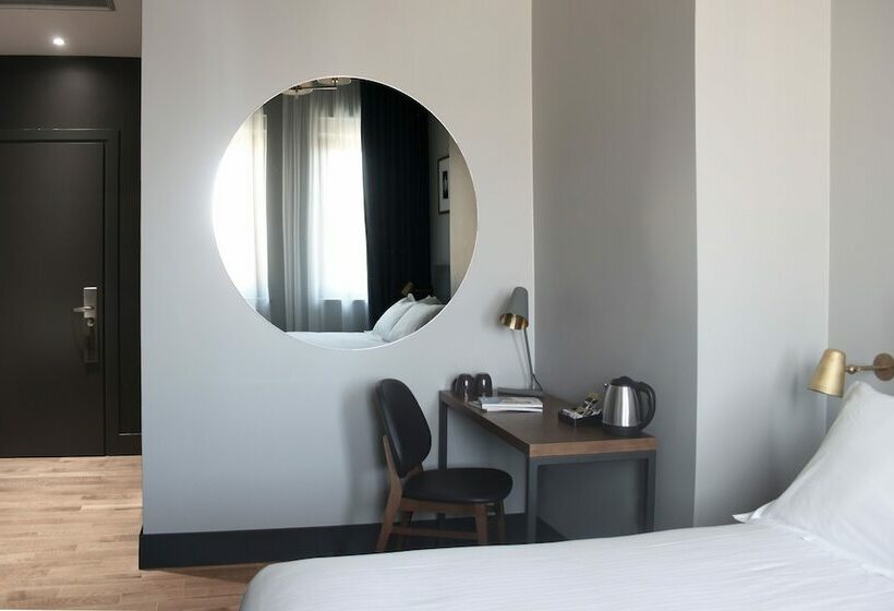 سوییت جونیور, C Hotels Joy