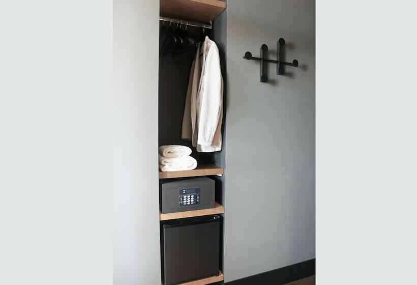 اتاق استاندارد یک نفره, C Hotels Joy