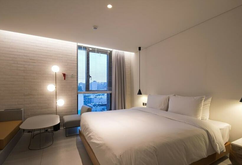 اتاق استاندارد, Busan Cont