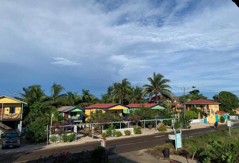 غرفة عائلية مطلّة علي البحر, All Seasons Belize