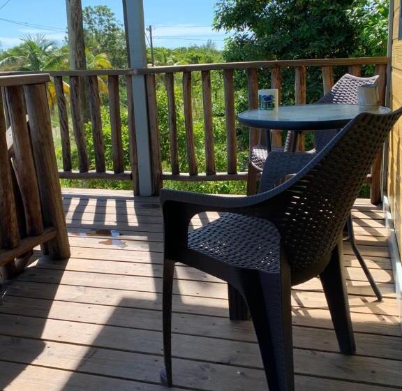 غرفة عائلية مطلّة علي البحر, All Seasons Belize