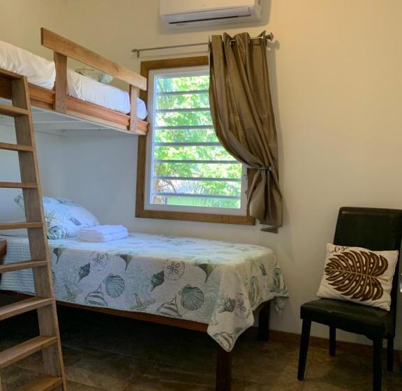 غرفة عائلية مطلّة علي البحر, All Seasons Belize