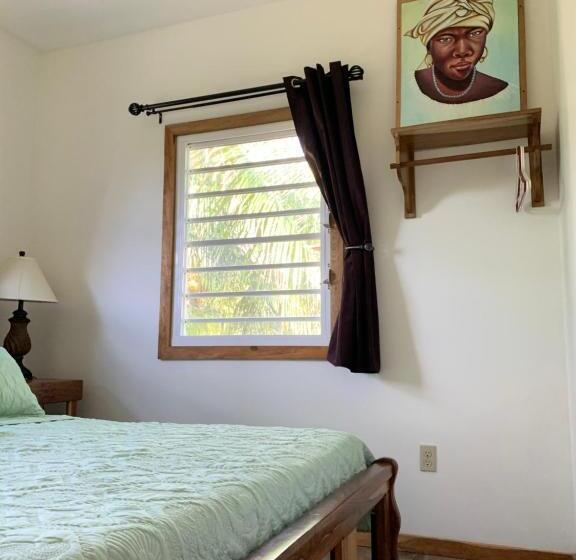 غرفة عائلية مطلّة علي البحر, All Seasons Belize