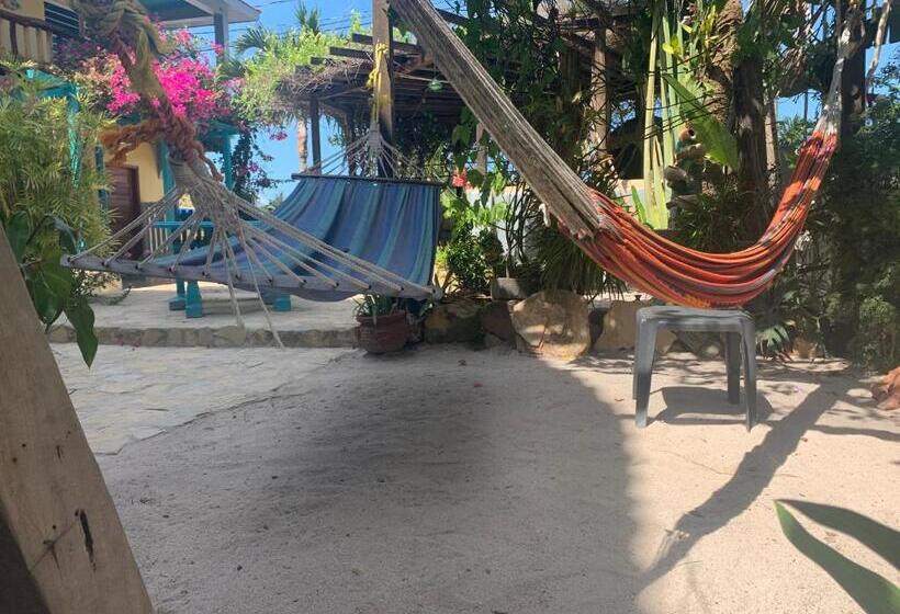 Номер Deluxe Вид на Море, All Seasons Belize
