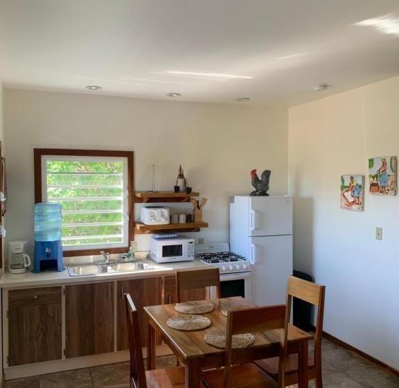 غرفة عائلية مطلّة علي البحر, All Seasons Belize