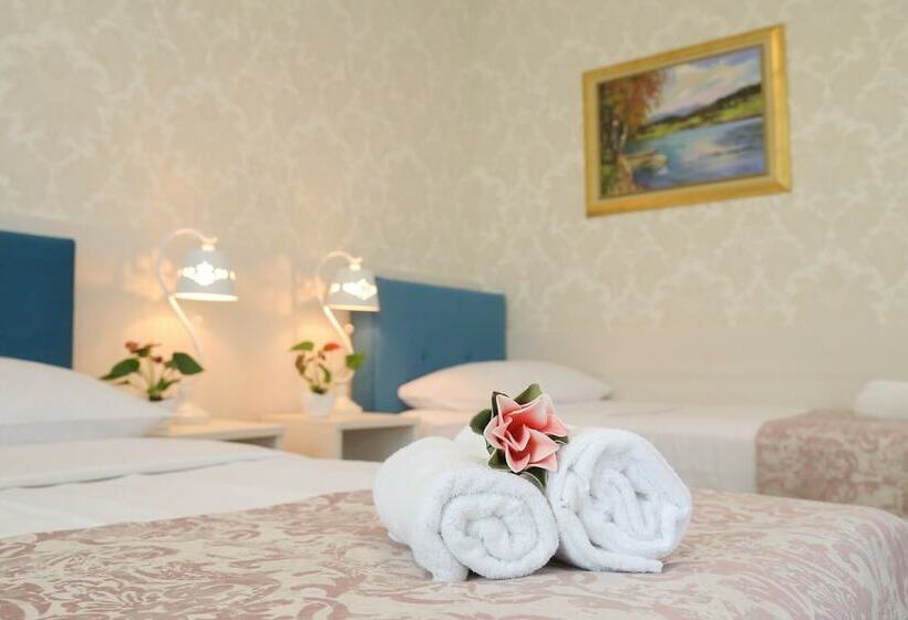 اتاق استاندارد سه نفره, Boutique Hotel Asteria