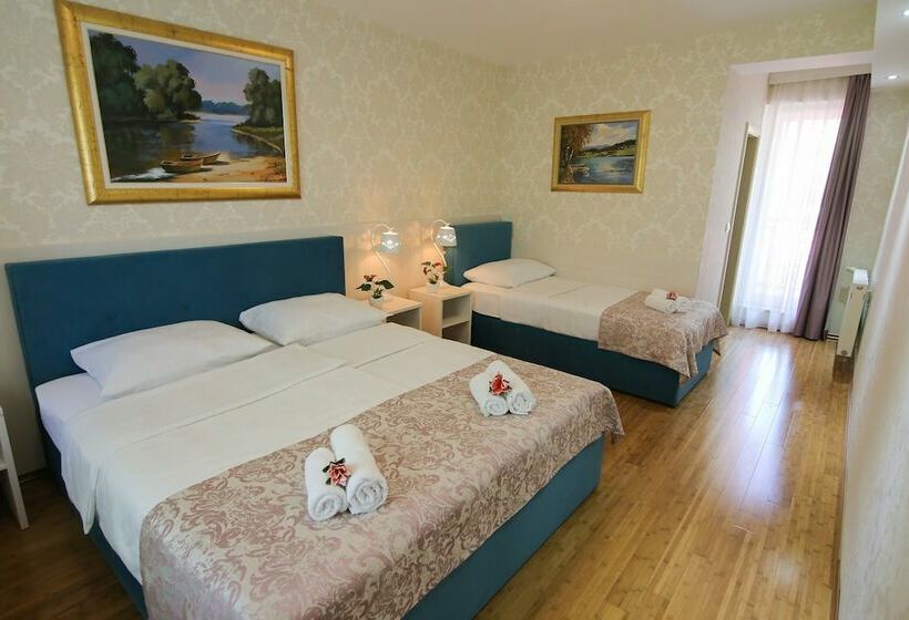 اتاق استاندارد سه نفره, Boutique Hotel Asteria