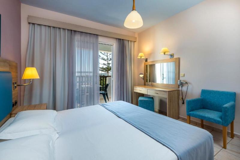 اتاق اکونومی, C Hotels Joy