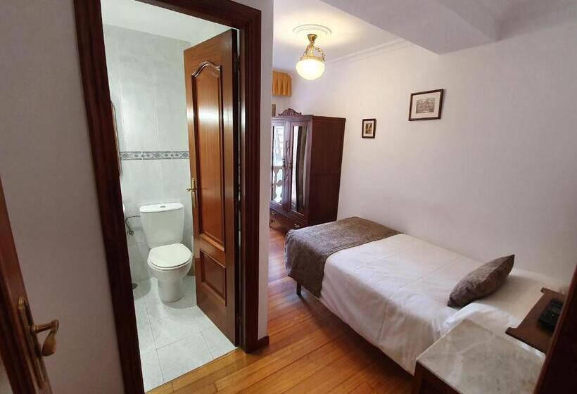 スタンダードシングルルーム, Hostal Giadás