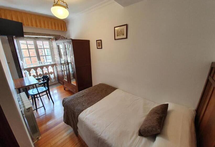 スタンダードシングルルーム, Hostal Giadás