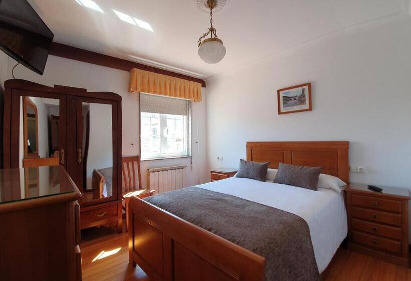 スタンダードルーム, Hostal Giadás