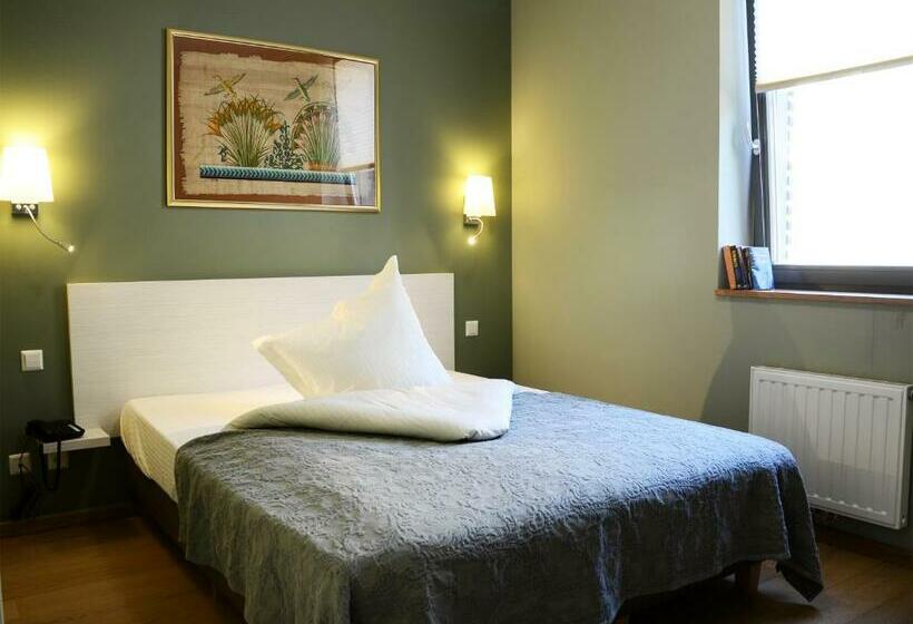 اتاق استاندارد یک نفره, Le Presbytère