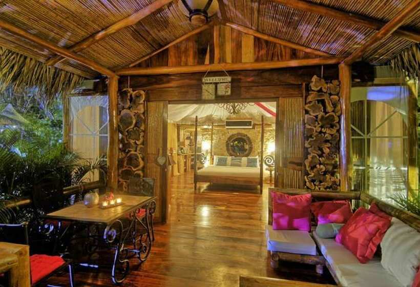 标准平房, Ocho Artisan Bungalows