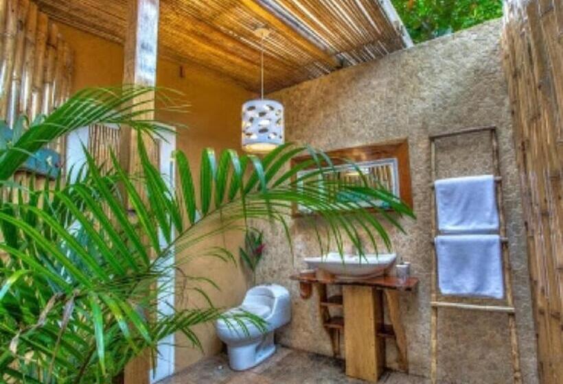 Вилла 2 Спальни Вид на Море, Ocho Artisan Bungalows