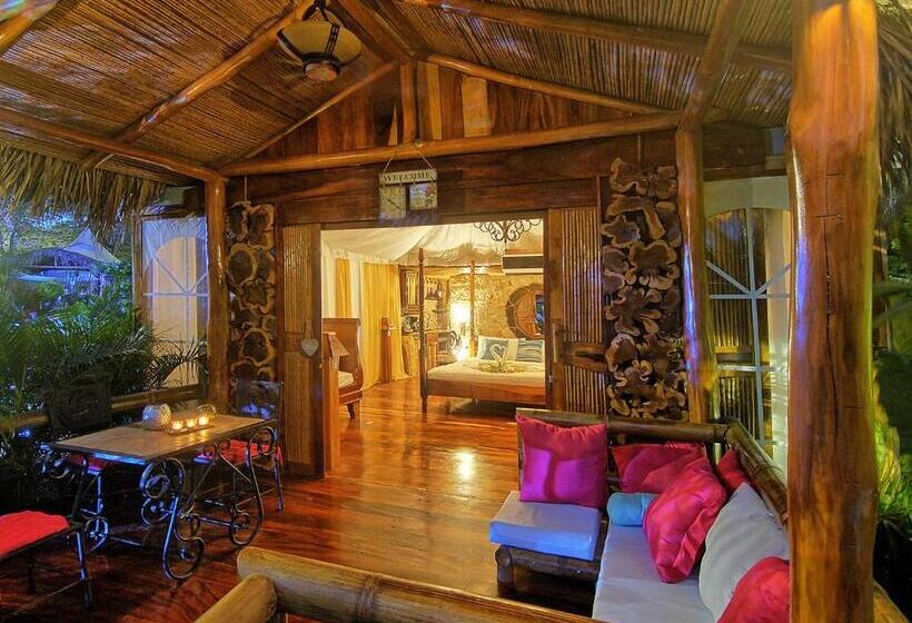 Бунгало Стандарт, Ocho Artisan Bungalows
